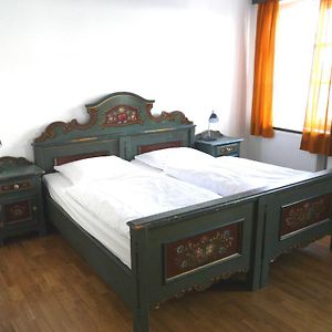 Kamer met een King Size Bed